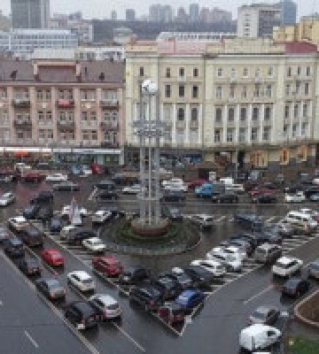 На площі Українських Героїв планують встановити монумент, який вшановуватиме українських героїв