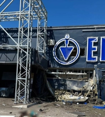 Через обстріл залізничного вокзалу Херсона одна людина загинула і троє поранені, зокрема провідник