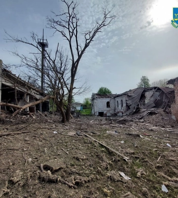 Окупанти задали авіаудар по держустанові та навчальному закладу на Сумщині