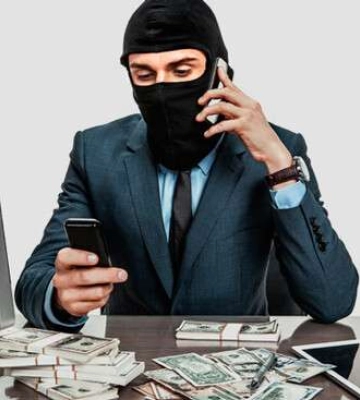 Жертвами стають пенсіонери: у Дніпрі телефонні шахраї вигадали нову схему обману
