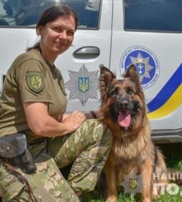 Поліція Полтавщини шукає кінологів