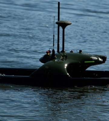 У Миколаєві розміновують водойми за допомогою підводного дрона та гідрографічного апарата