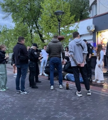 У Луцьку зловили чоловіка, який чіплявся до неповнолітньої дівчини