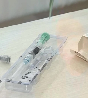 У Рівному ревакцинують дівчат-підлітків від вірусу папіломи людини (ВІДЕО)