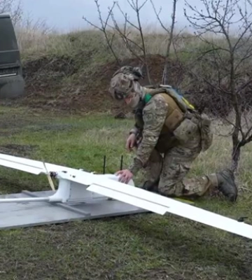Аеророзвідка ДПСУ показала, як нищить військових та техніку РФ