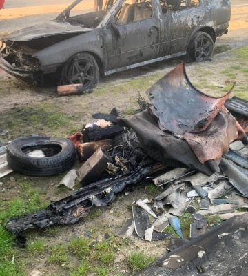 У Рівненському районі вогнеборці ліквідували пожежу на території гаражного кооперативу