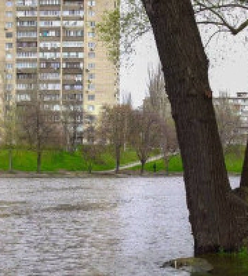 У Києві рівень води у Дніпрі за добу зменшився на 9 сантиметрів