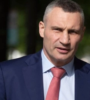 Пришел в суд: Кличко захотел взять на поруки мэра Одессы Труханова