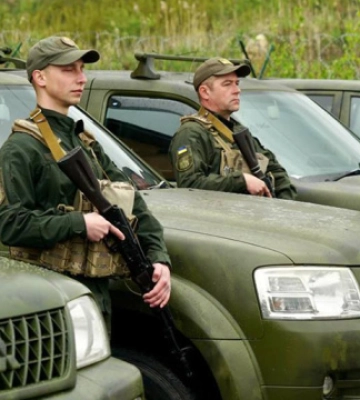 Енергоатом передав військовим вісім позашляховиків