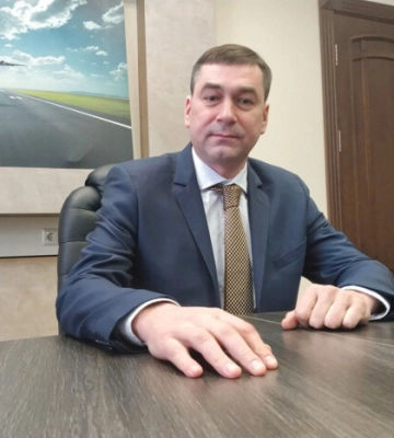 Погрози, рейдерство і корупційні схеми: що не так із ректором НАУ? Розслідування