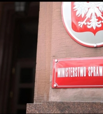 У МЗС Польщі пояснили збереження дипвідносин із росією