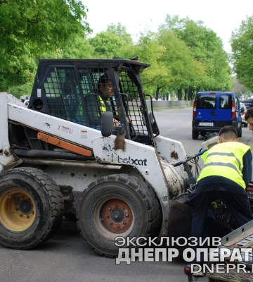 Ремонт автошляхів, оновлення дорожньої розмітки: у Дніпрі піклуються про безпечний рух на дорогах
