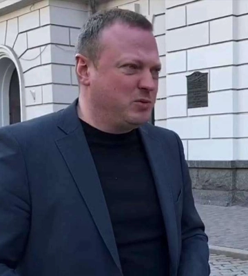 На проросійські наративи Олійника про «переговори» з ворогом відреагував блогер Денис Казанський