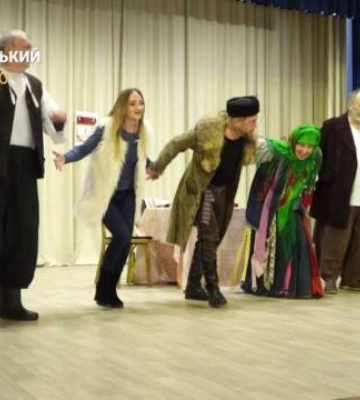 У Кропивницькому продовжує працювати муніципальний театр сатири (відео)