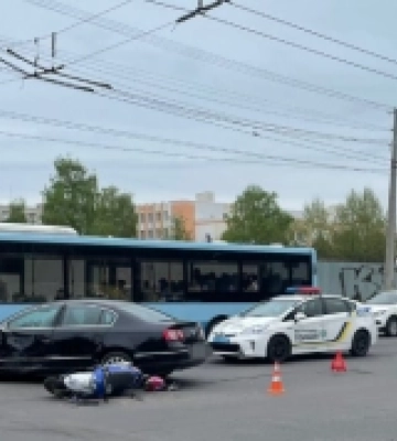 У Луцьку сталася аварія: госпіталізували водія мопеда