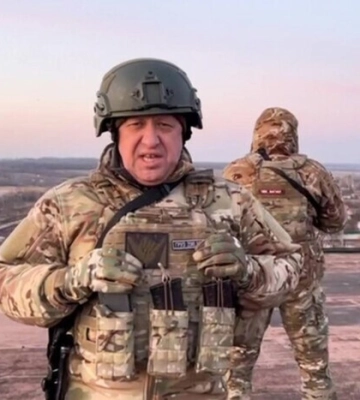 «Вагнер» заявил, что покидает Бахмут. Кремль отреагировал
