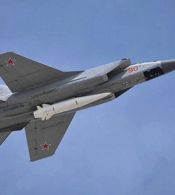 ЗМІ повідомляють про збиття ракети Кинджал над Києвом — Ігнат спростовує