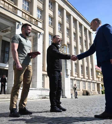 У Закарпатській ОВА вручили державні відзнаки