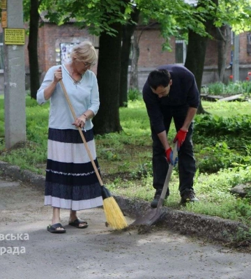 У Дніпрі влаштували конкурс суботників для будинків ОСББ та ЖБК