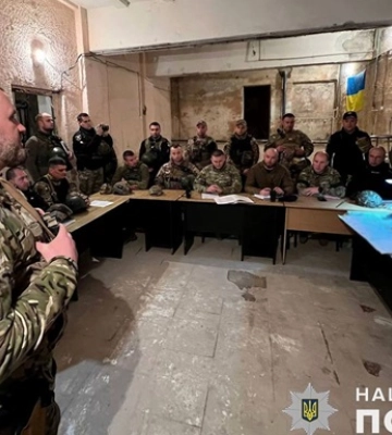 Жінку вбило на очах у сина: РФ обстріляла евакуаційний екіпаж у Бахмуті