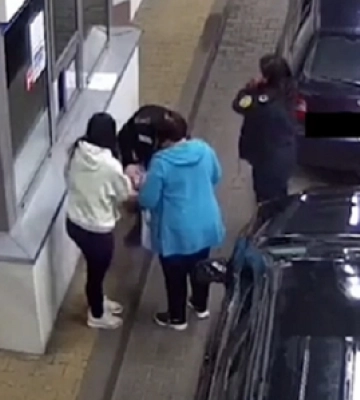 Немовля перестало дихати: на кордоні з Волинню рятували дитину (відео)