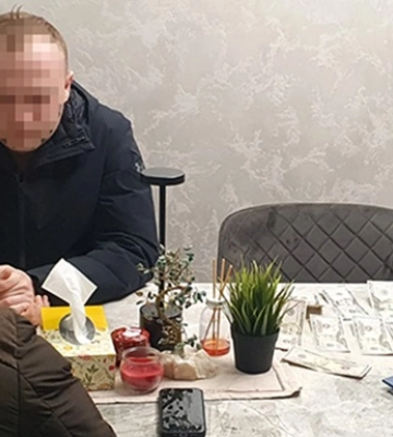 У Києві судитимуть шахрая, який привласнив гроші іноземних волонтерів