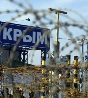 Окупанти почали тікати із Херсонської та Запорізької областей з награбованим. Відео