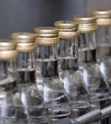 В РФ розглядають варіанти обмеження продажу алкоголю - ЗМІ