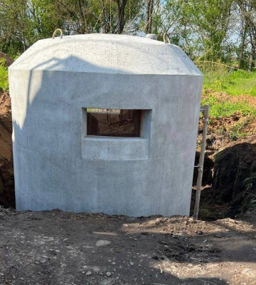 У Херсоні встановили понад 20 захисних конструкцій
