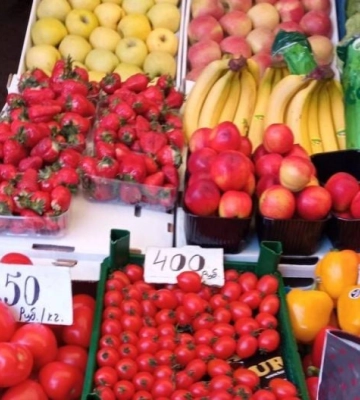 Оверпрайс на майские - в сети показали цены на продукты в оккупированном Мелитополе 