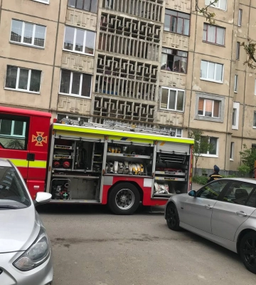 У Луцьку горіла квартира в багатоповерховому будинку