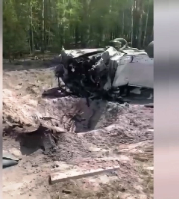 На росії вибухнуло авто з українофобом, який повертався з Донбасу