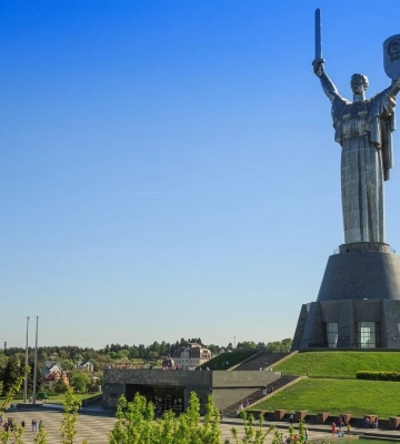 Будемо міняти радянський герб на Батьківщині-матері в Києві на тризуб, - Ткаченко