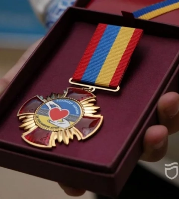 У Дніпрі відзначили представників закладів освіти, культури і спорту за внесок у волонтерський рух 