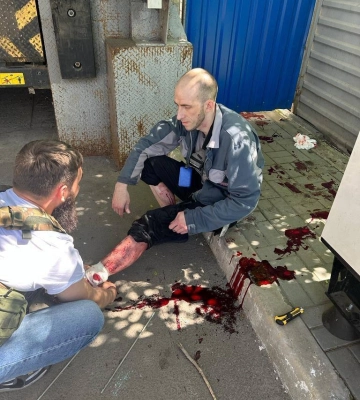 Російська армія обстріляла гіпермаркет у Херсоні: троє людей загинуло