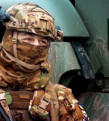 Двоє чоловіків з одним іменем та одним прізвищем: син та батько з Волині служать в одному підрозділі бригади