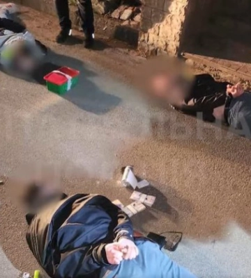 В Киеве группа мужчин устроила стрельбу во время ссоры, видео