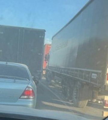 На Запоріжжі окупанти спровокували шалену паніку: по дорозі від Мелітополя до Криму – п’ятигодинні черги