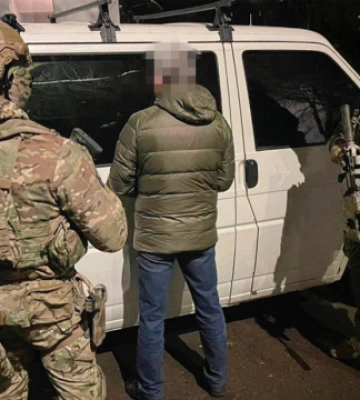 На Херсонщині СБУ при спробі втечі затримала двох колаборантів - батька й сина
