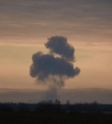 Серія нічних вибухів у Криму: що відомо
