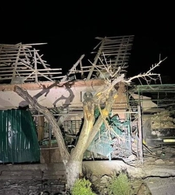 Последствия вражеских обстрелов: по Никопольскому району и Херсону били из тяжелой артиллерии, в Харьковской области&amp;hellip;