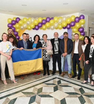 У Києві за підтримки британського лорда відкрили освітній центр