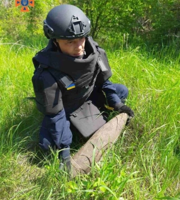 На Кіровоградщині рятувальники знешкодили снаряд часів Другої світової війни 