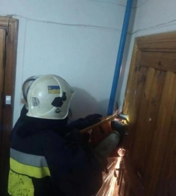У Рівному в квартирі виявили мертву жінку