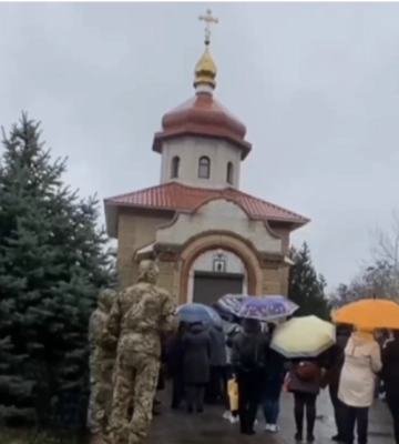 На Полтавщині священник не дозволив відспівати полеглого воїна в храмі УПЦ