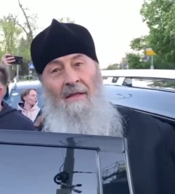 Службу митрополита УПЦ МП у Лаврі пікетували активісти