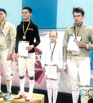 Одеські фехтувальники завоювали золото та бронзу на всеукраїнських змаганнях