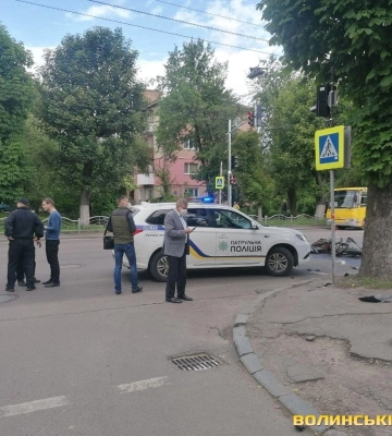 У Луцьку на Перемоги п’яний водій на Audi влетів у BMW, постраждала пасажирка: як покарали винуватця ДТП
