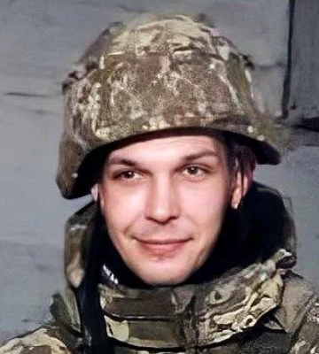 В боях з окупантами загинув житель Дніпропетровщини Євгеній Шевченко