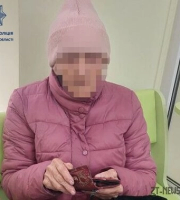 У Житомирі патрульні допомогли 91-річній бабусі дістатися додому, старенька не пам&#039;ятала де живе